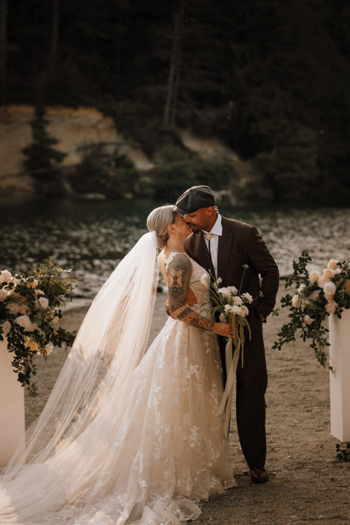 tatianasardozphotography-wheretoelopeinbc-bcelopements-elopementbc-adventureweddingbc-elopementvancouver-bcelopementpackages