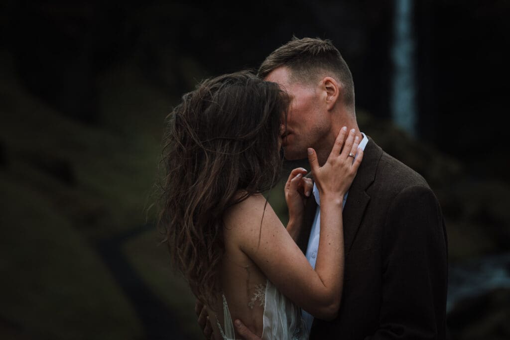 how-to-get-eloped-in-kvernufoss-iceland