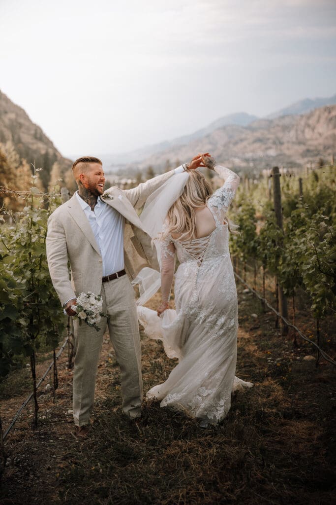 Vancouver-elopement-wine-tour